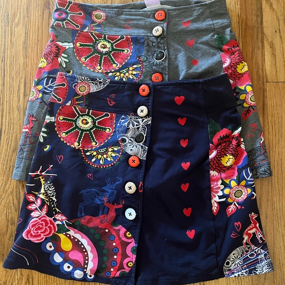 Skirts - Picture 1 of 7